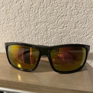 Forecast Men's Black and Gold Sunglasses